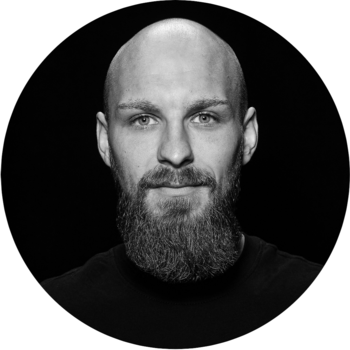 Profilbild David Latzel schwarzweiß